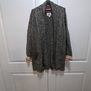 Roots cabin sweater, medium.